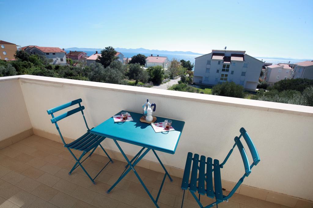 Sea View *